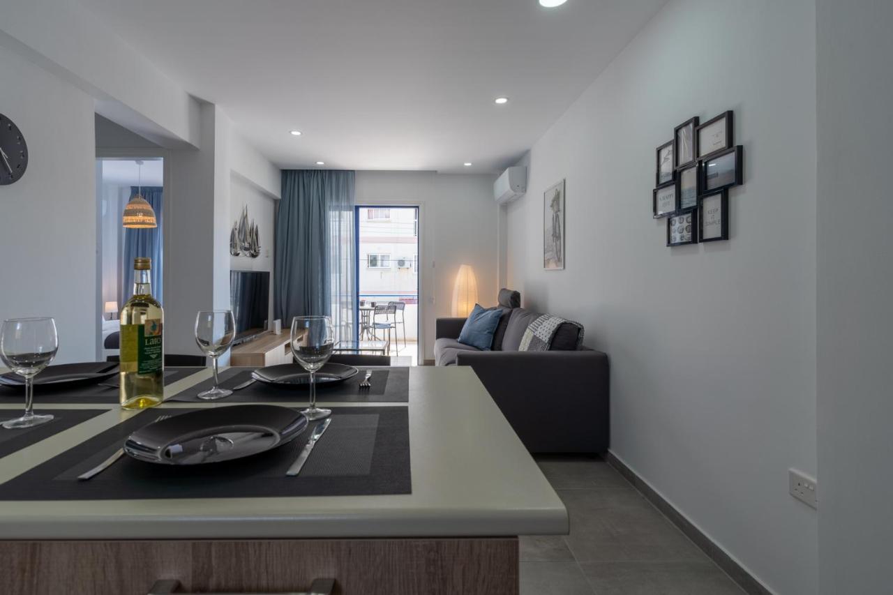 Odyssey - Captivating 2-Bedroom Retreat In 라르나카 외부 사진