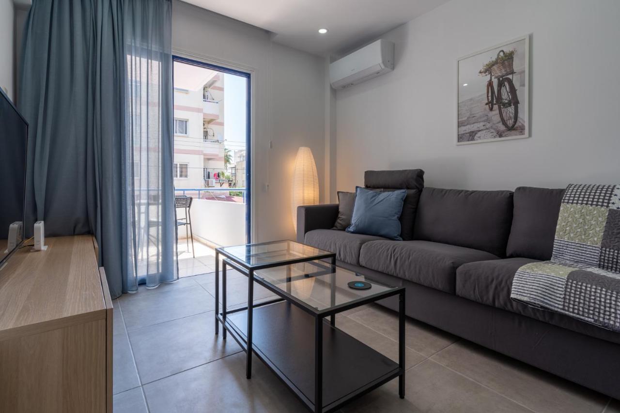 Odyssey - Captivating 2-Bedroom Retreat In 라르나카 외부 사진